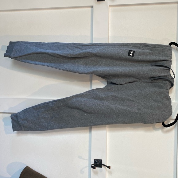 Under Armour Sweatpants - Picture 2 of 4